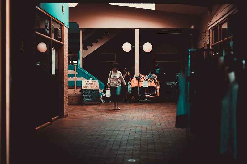 地下室潮濕怎么破？安詩(shī)曼除濕機(jī)來支招