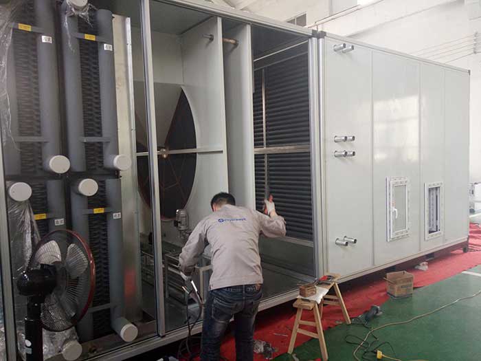 威海某大型化工企業(yè)兩臺10%濕度,40000風(fēng)量2臺除濕機組